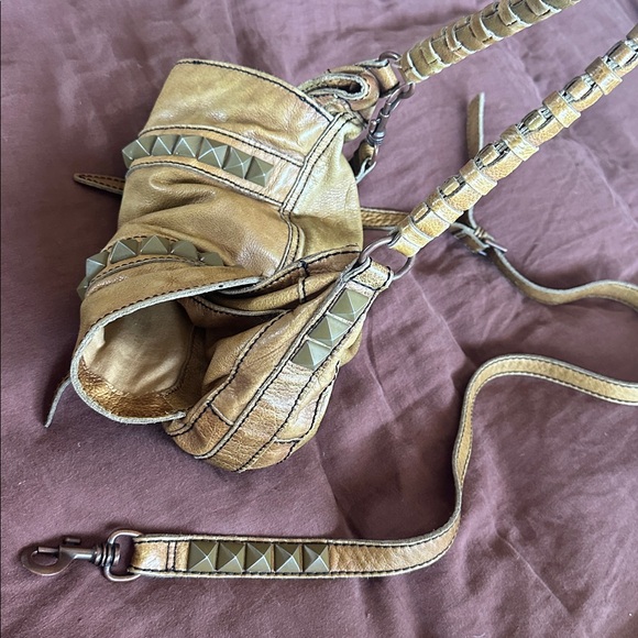 🇩🇪Liebeskind Berlin ‘Hailey’ Tan Leather studded, punk rock, crossbody purse EUC - Picture 15 of 16